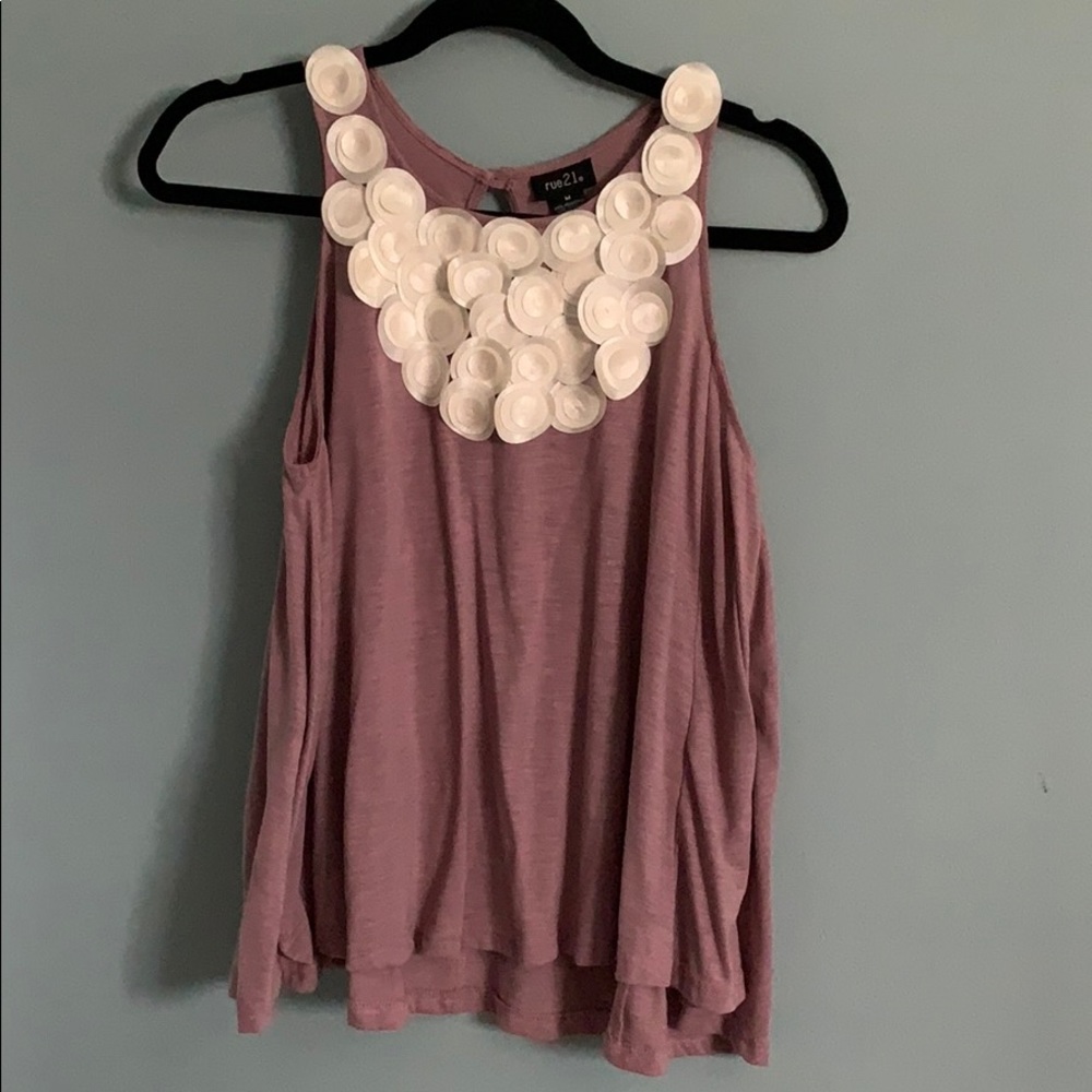Rue21 tank top with cream circle details